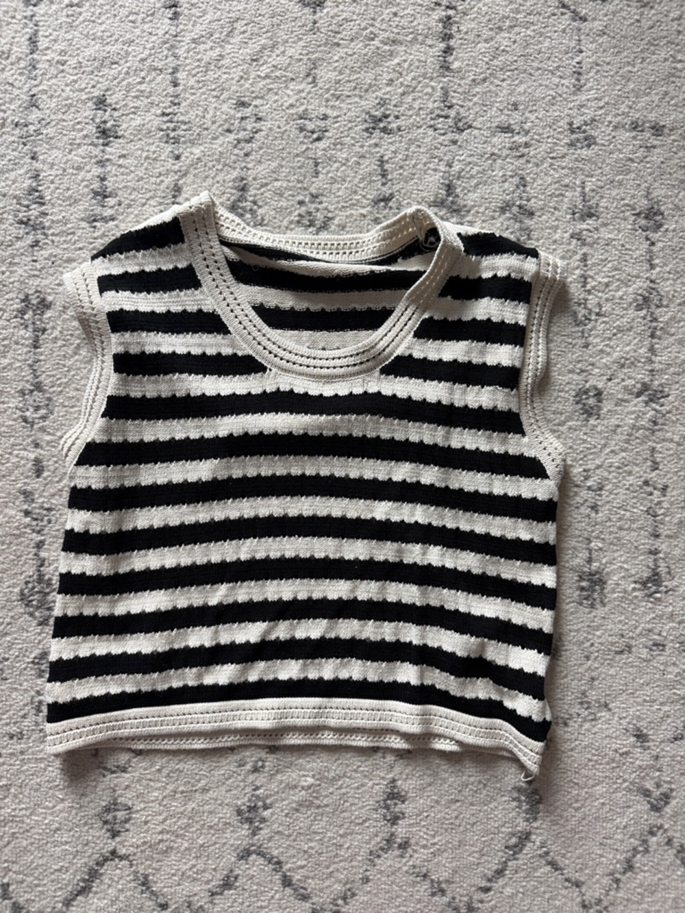 Commense Black & White Striped Sleeveless Knit Tank